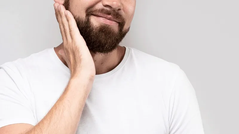 Cose da sapere se state pensando di fare un trapianto di barba